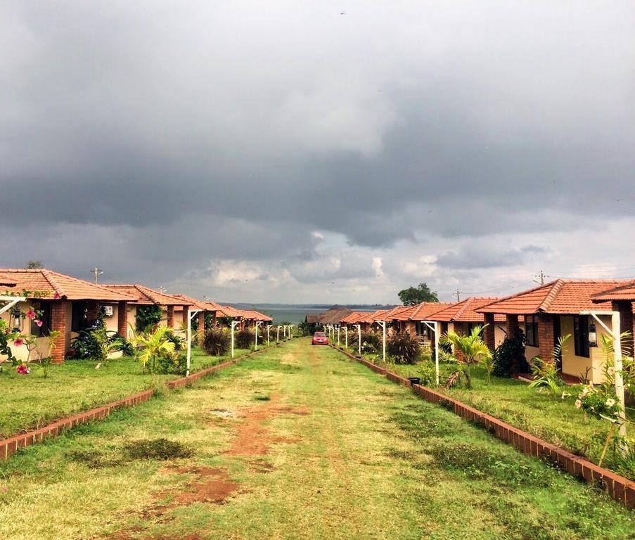 The Peepal Tree, Kabini Hotel Begur ภายนอก รูปภาพ