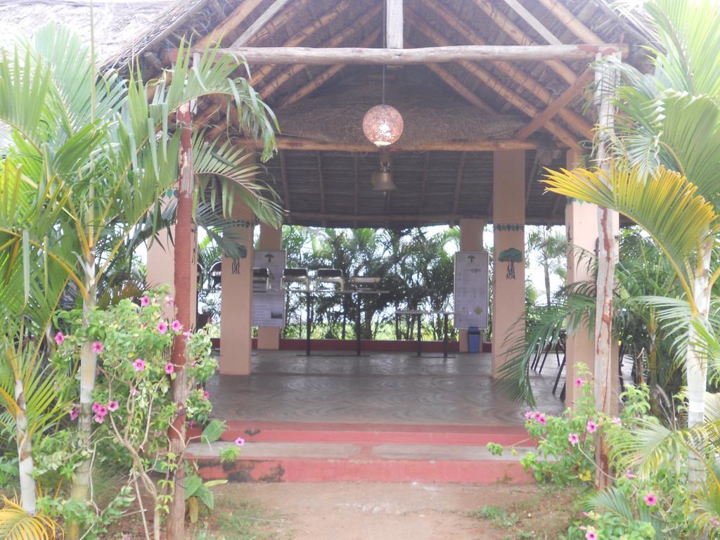 The Peepal Tree, Kabini Begur ภายนอก รูปภาพ